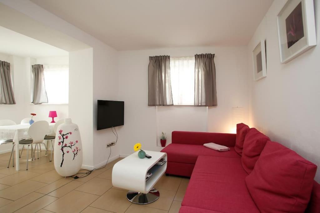 Apartment At Rostock - Pink ภายนอก รูปภาพ